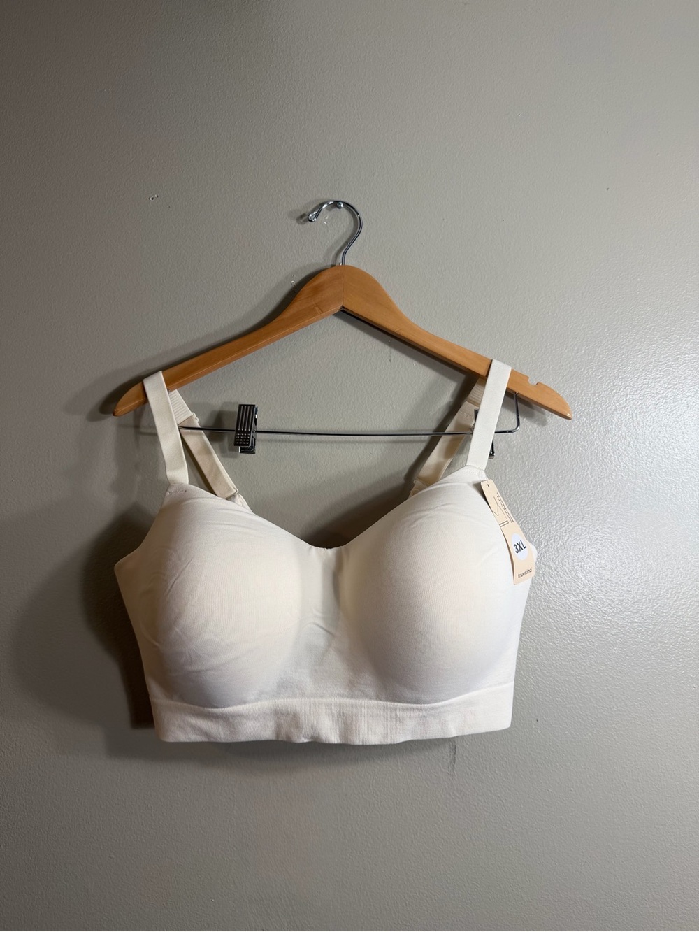 NWT Truekind Supportive Comfort Wireless Shaping Bra Chai 3XL